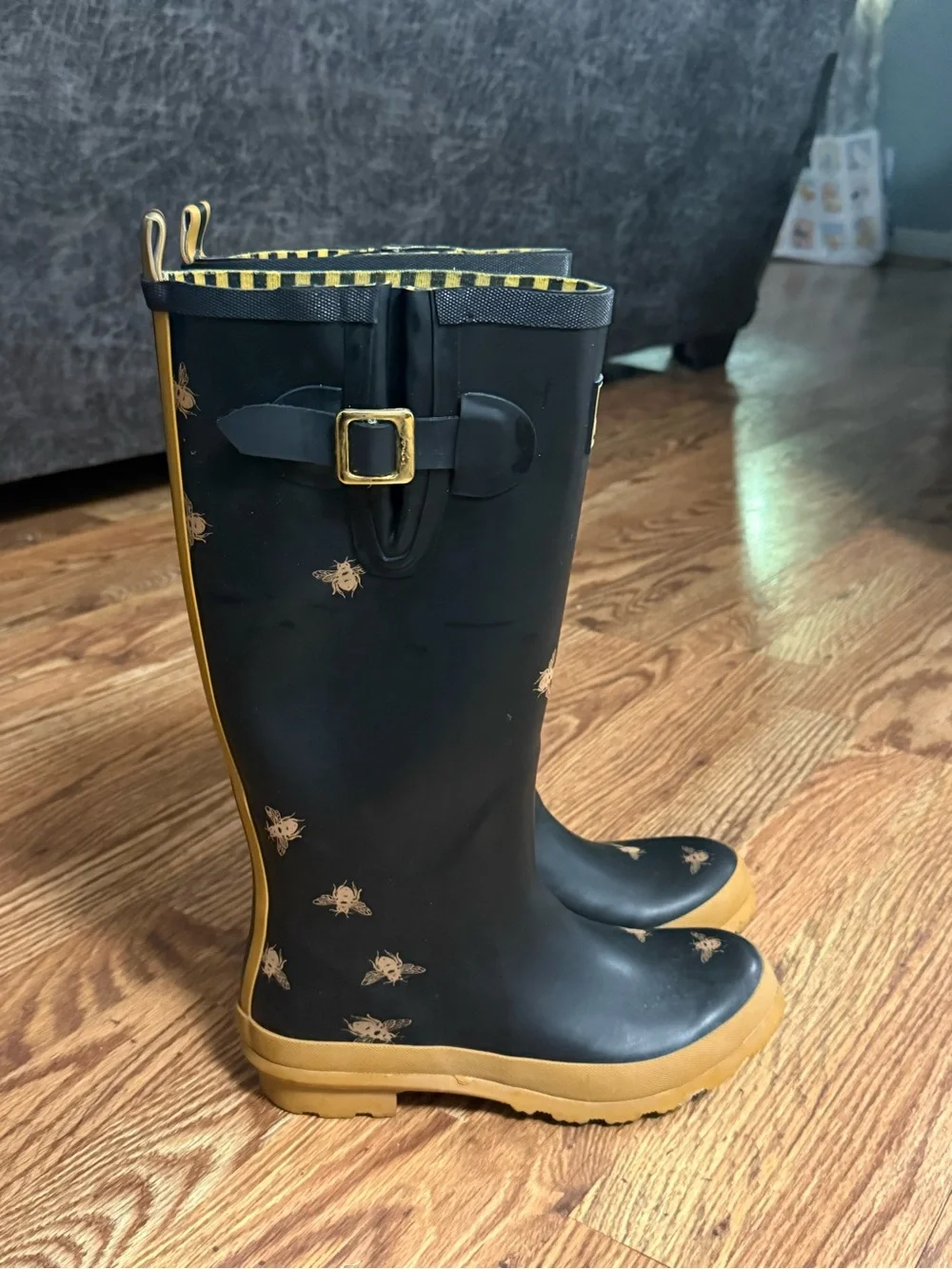 Joules WellyPrint High Shaft Waterproof Rain Boots Bee Pattern Size 7